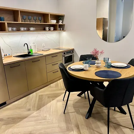 Apartment Nowy!!! Off Piotrkowska W Roosevelta Residence, Klimatyzacja, Wejscie Na Kod, Fv *